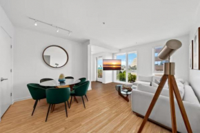 Downtown Santa Monica Top Floor Ocean View 2BR/2BA